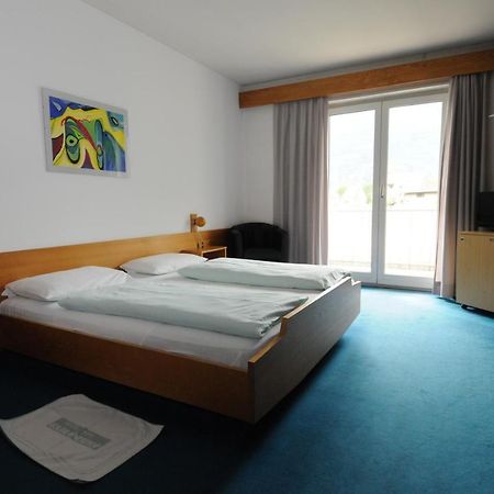 Hotel-Restaurant-Pizzeria Goldrainerhof Eksteriør billede