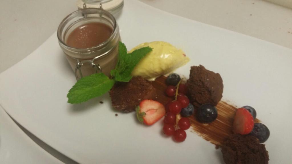 Hotel-Restaurant-Pizzeria Goldrainerhof Eksteriør billede
